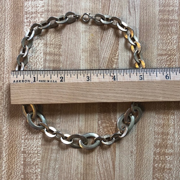 Vintage Short Gold Chain Necklace - Picture 6 of 7